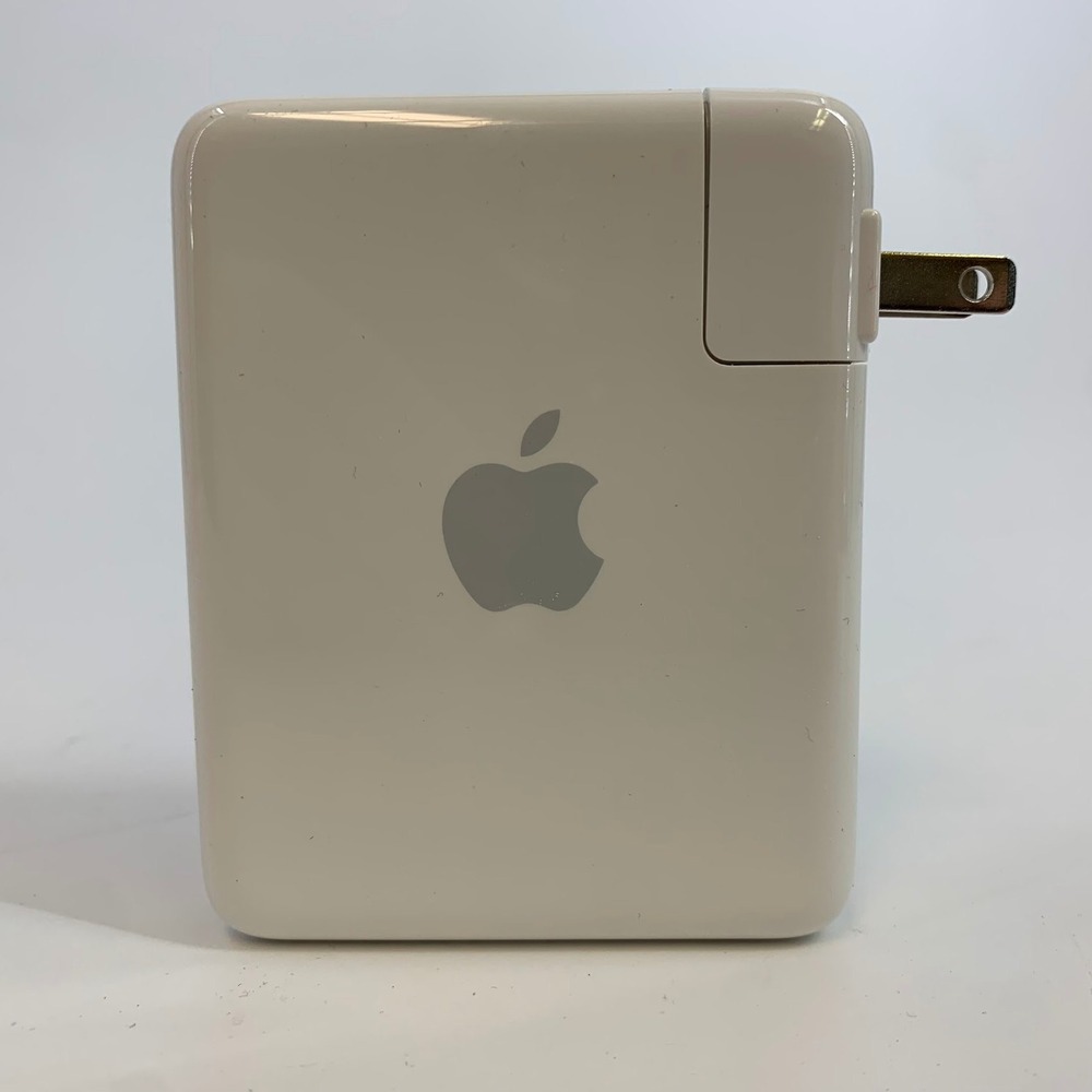 Apple AirPort Express Base Station 802.11g Wireless Router Model A1084 - Picture 4 of 11